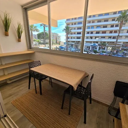 Appartamento Cocon Bord De Mer, Elegant With Ac And Parking And Wifi